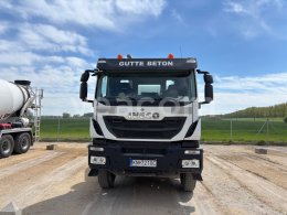 Online aukce: IVECO  TRAKKER 400 8X4