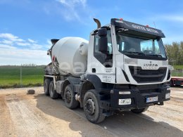Online aukce: IVECO  TRAKKER 400 8X4