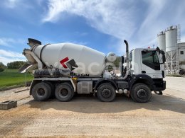 Online aukce: IVECO  TRAKKER 400 8X4