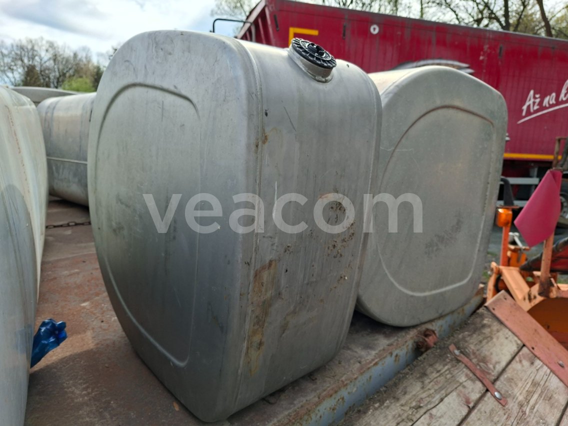 Online aukce:   NÁDRŽ ADBLUE