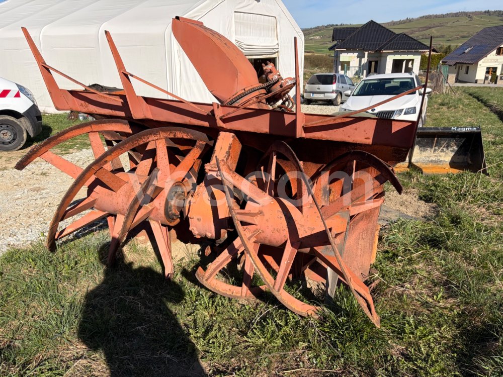 Online auction:  SNEŽNÁ FRÉZA NA TRAKTOR
