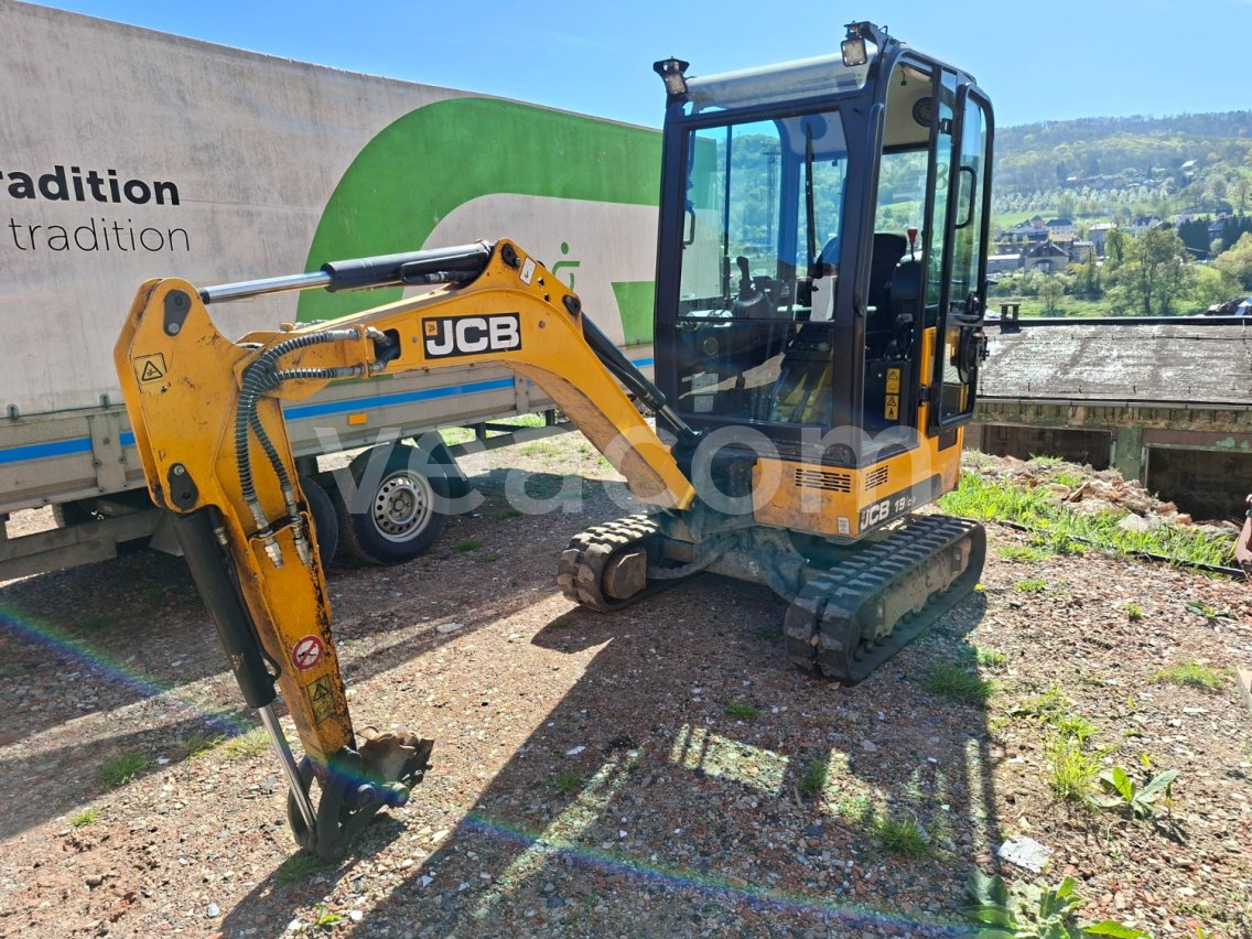 Online aukce: JCB  19 C - 1P