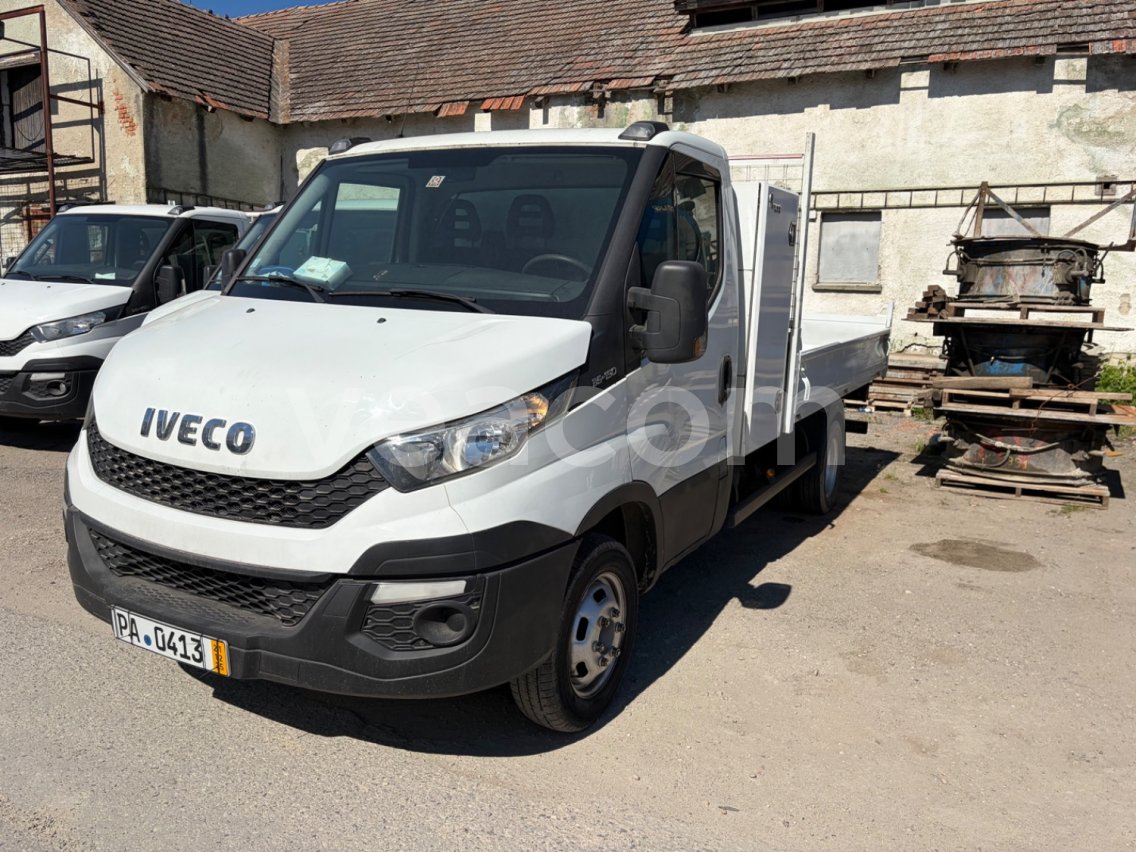 Online aukce: IVECO  35C15