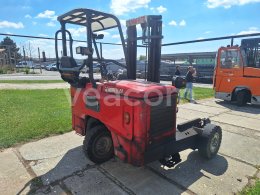 Online aukce:   MOFFETT RE 4-45