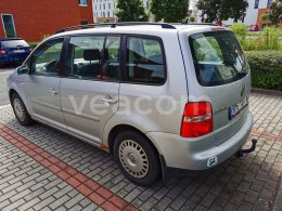 Online aukce: VW  Touran