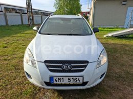 Online árverés: KIA  CEED