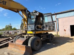 Online aukce: CATERPILLAR  M320 4X4