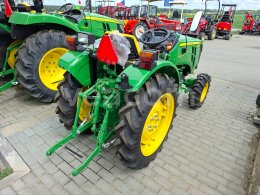 Online aukce: JOHN DEERE  3028 EN 4X4