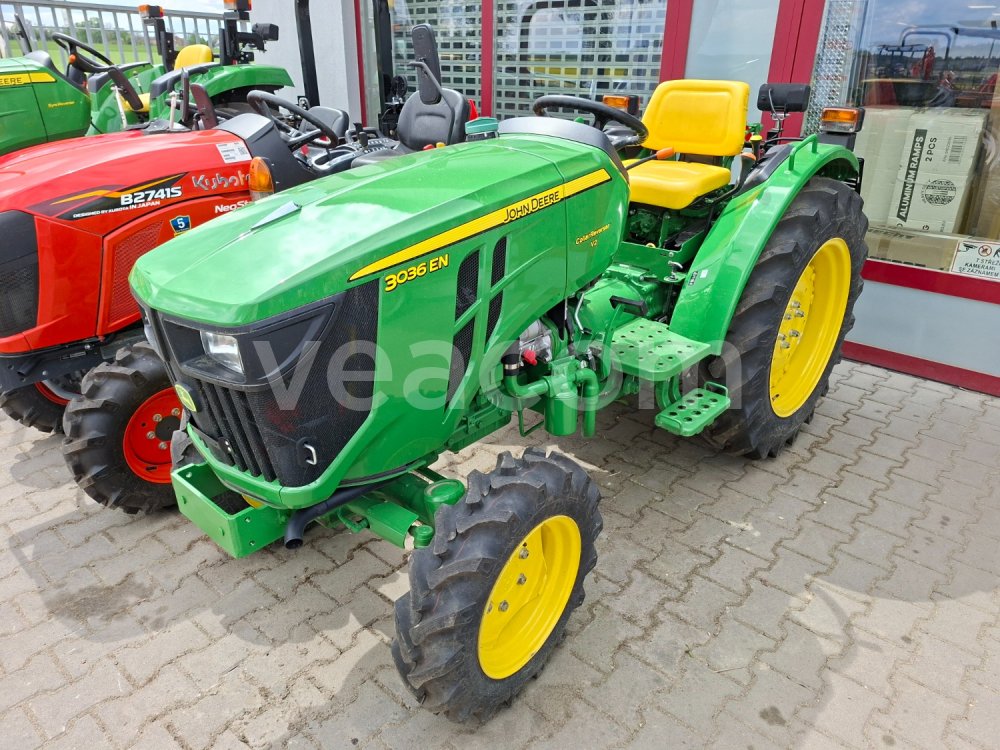 Online aukce: JOHN DEERE  3036 EN 4X4