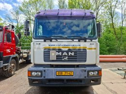 Online aukce: MAN  26.414 6X4 + KAISER