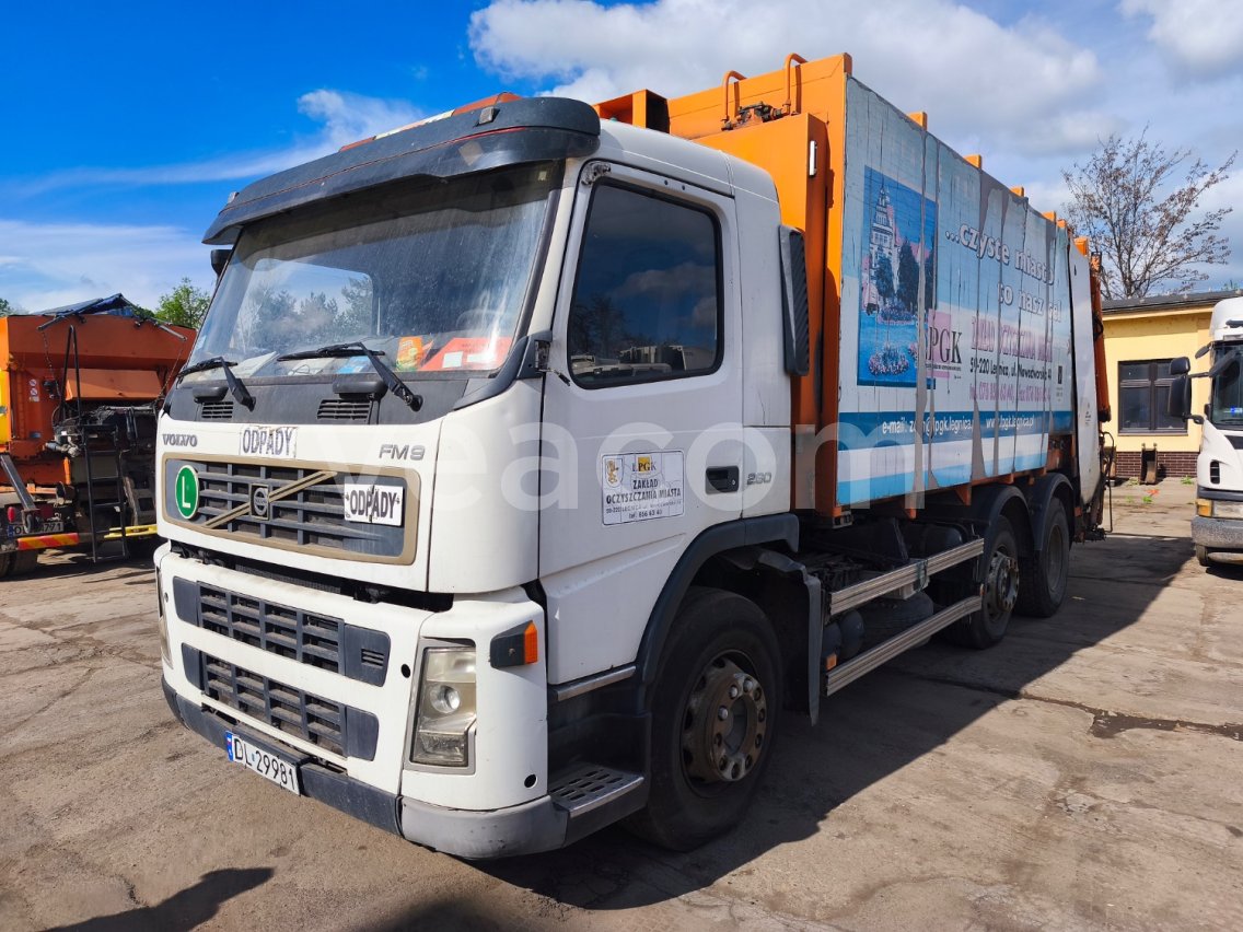 Online aukce: VOLVO  FM 9 260 6X2