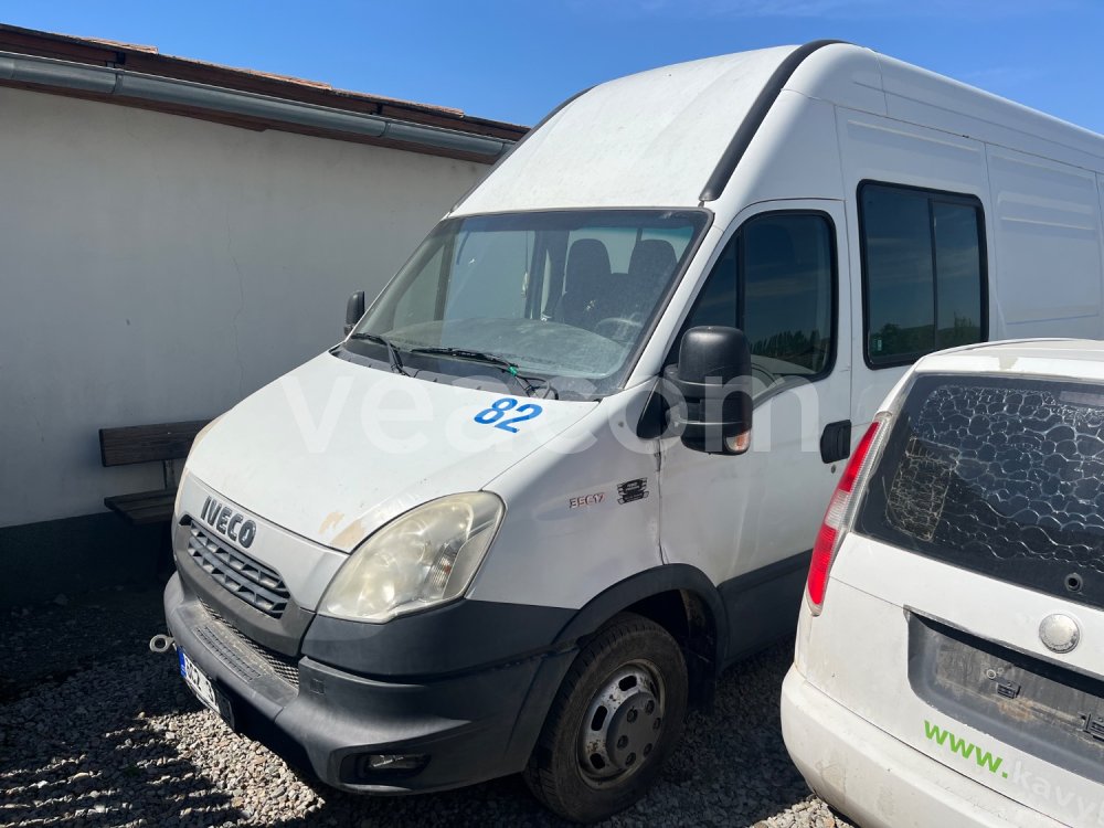 Online auction: IVECO  DAILY 35C17