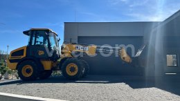 Online aukce: JCB  TM 220 4X4