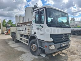 Online aukce: MB  ACTROS 2632 6X4 + PUTZMEISTER