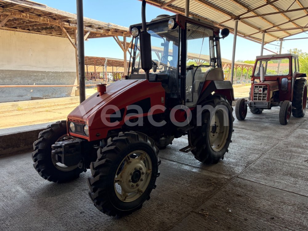 Online aukce:  TRACTORS VTZ-2048A 4X4
