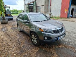 Online aukce: KIA  SORENTO 4X4