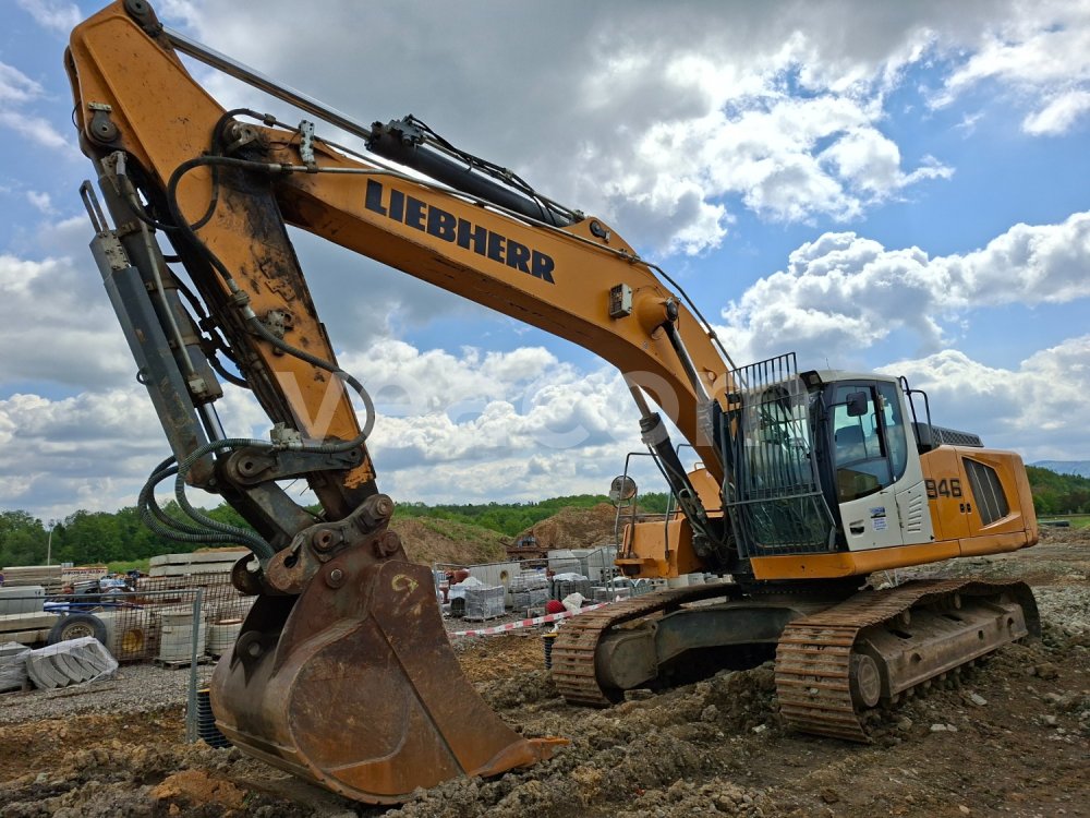 Online aukce: LIEBHERR  R 946 LC