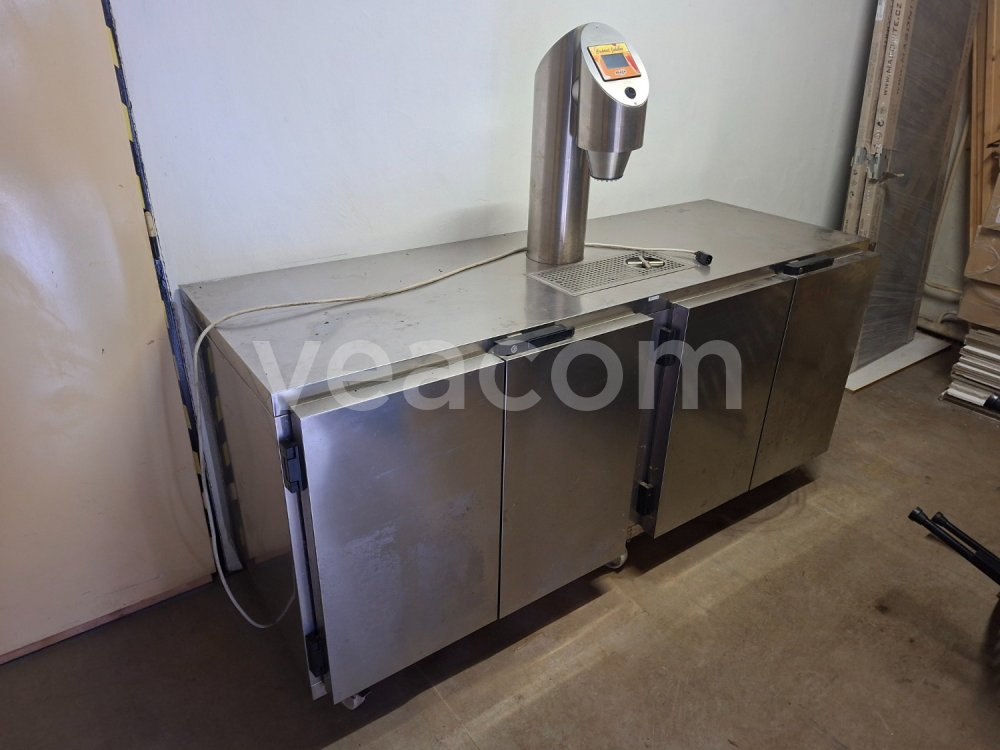 Online auction:  AUTOMATICKÝ BAR NA MÍCHANÉ NÁPOJE RWM KSW