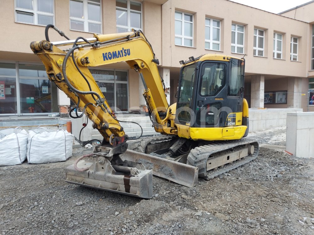 Online aukce: KOMATSU  PC80