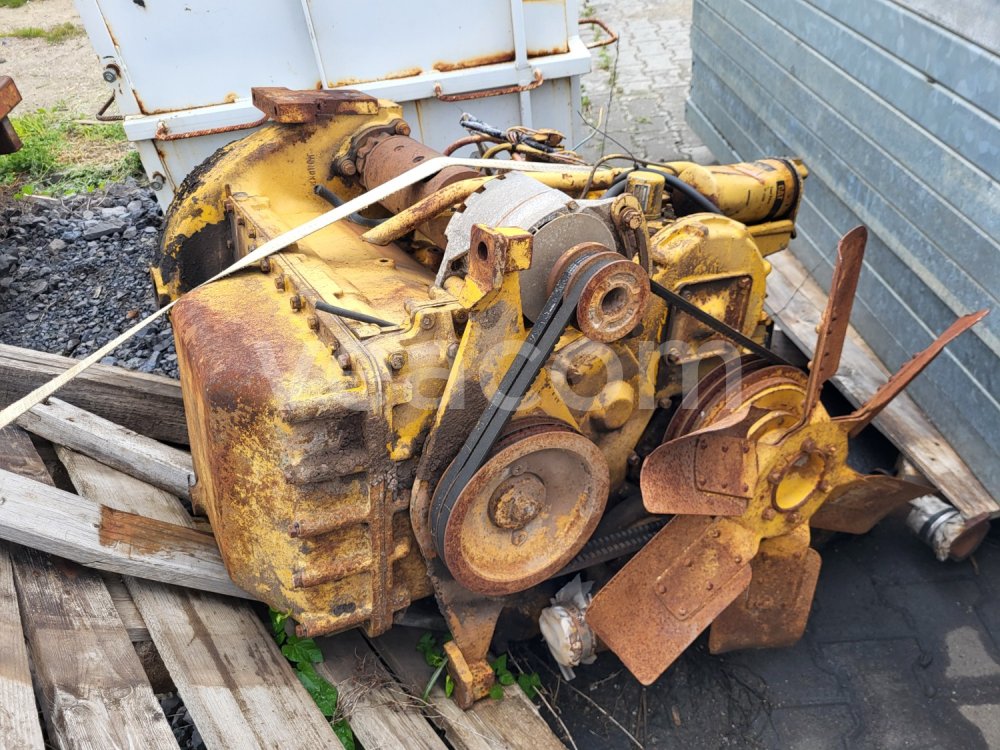 Online auction: CAT  MOTOR