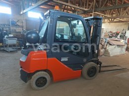 Online aukce: TOYOTA  06-8FG25F