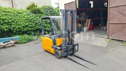 Online auction: JUNGHEINRICH  EFG 216