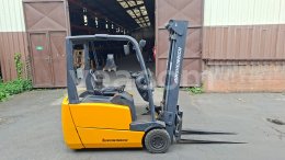 Online auction: JUNGHEINRICH  EFG 216