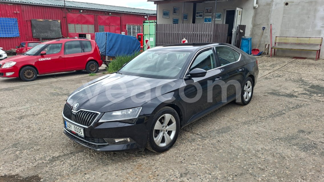 Online aukce: ŠKODA  SUPERB
