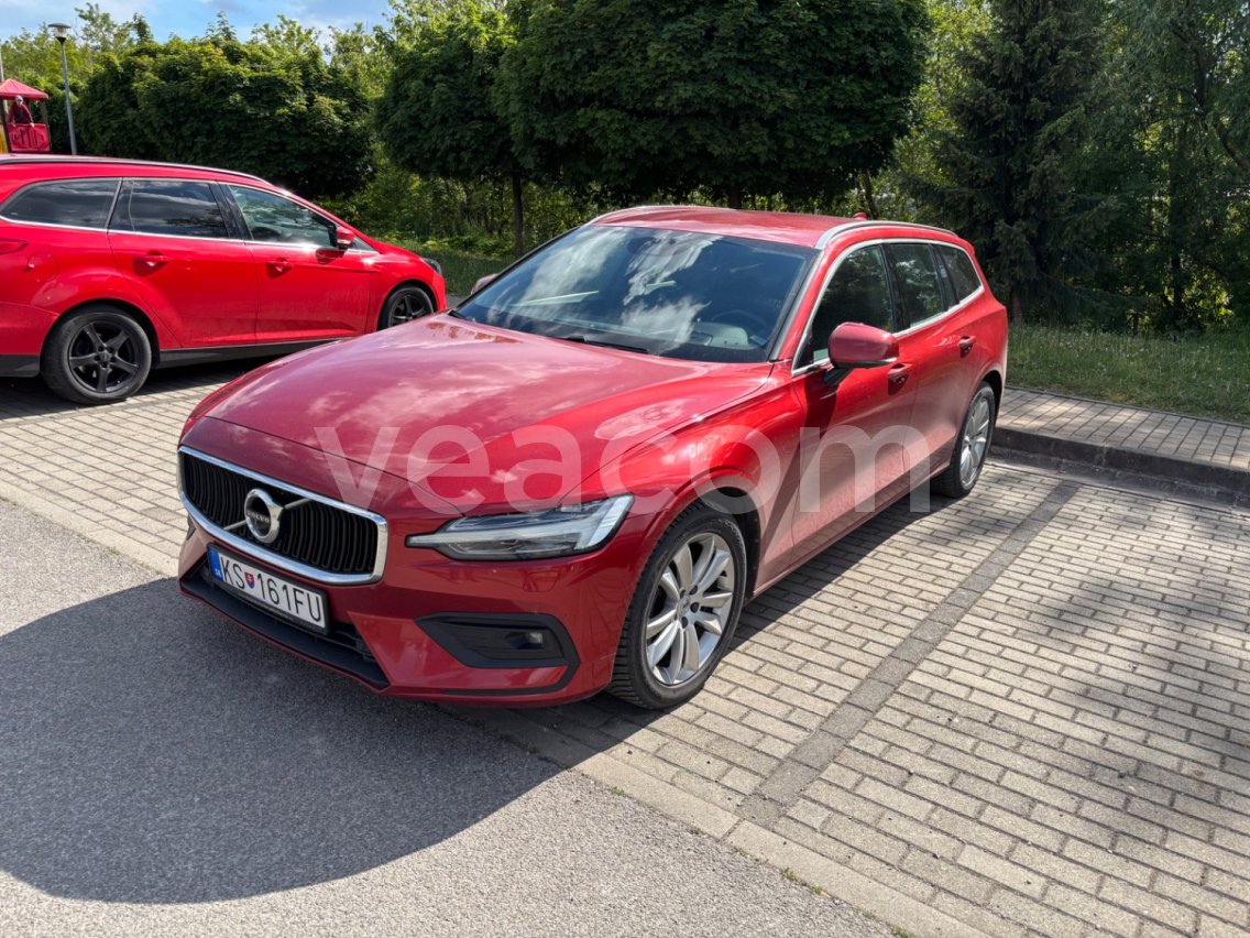 Online aukce: VOLVO  V60 D4 MOMENTUM