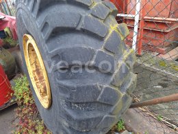 Online auction:   KOLO NA NAKLADAČ KOMATSU WA 470