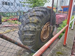Online auction:   KOLO NA NAKLADAČ KOMATSU WA 470