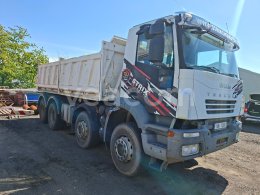 Online auction: IVECO  TRAKKER 450 8X4