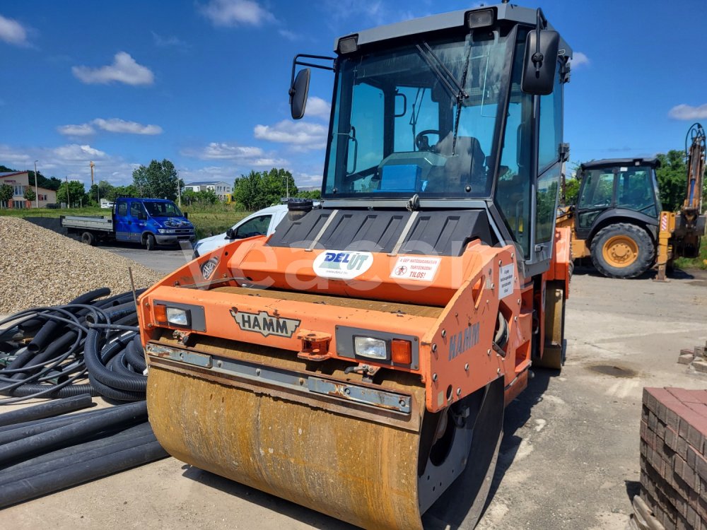 Online auction: HAMM  HD 075