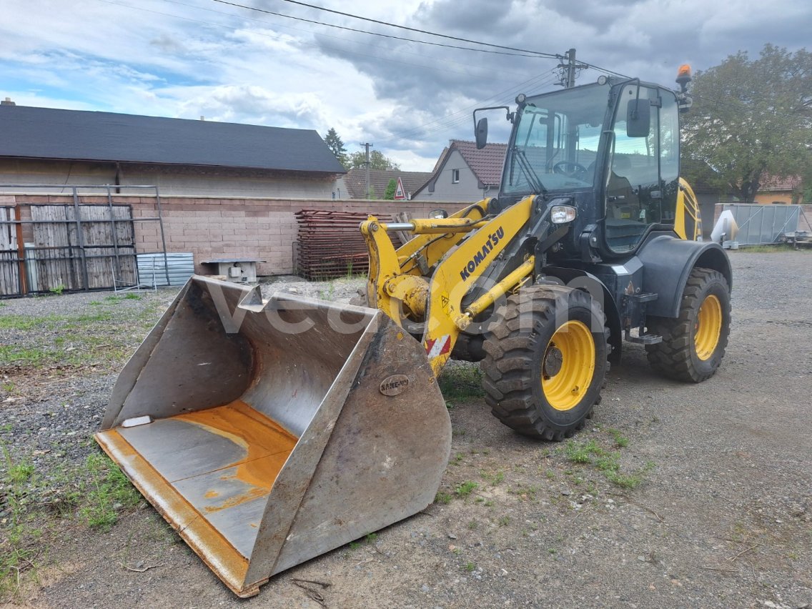 Online aukce: KOMATSU  WA 100M 8E0 4X4