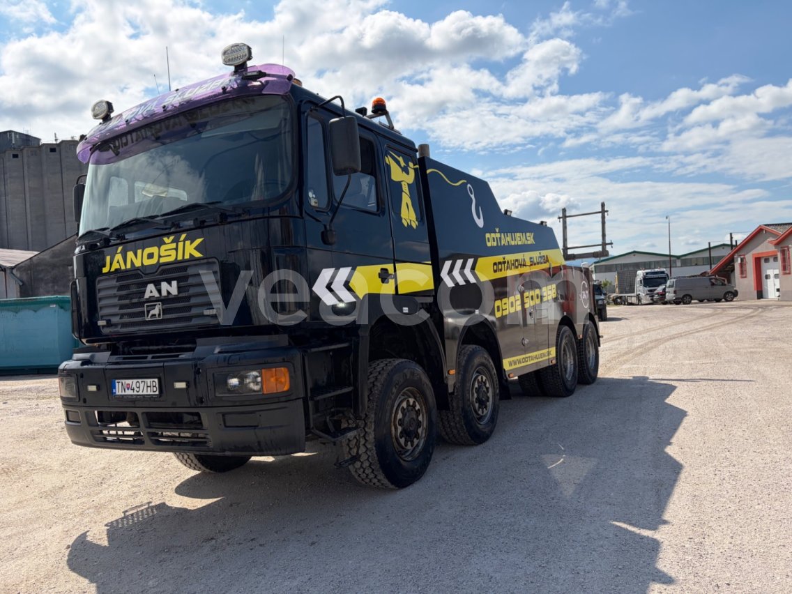 Online aukce: MAN  35.402 8X8
