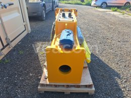 Online aukce:   TOFT 1400