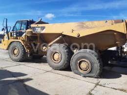 Online árverés: CAT  730 Dumper