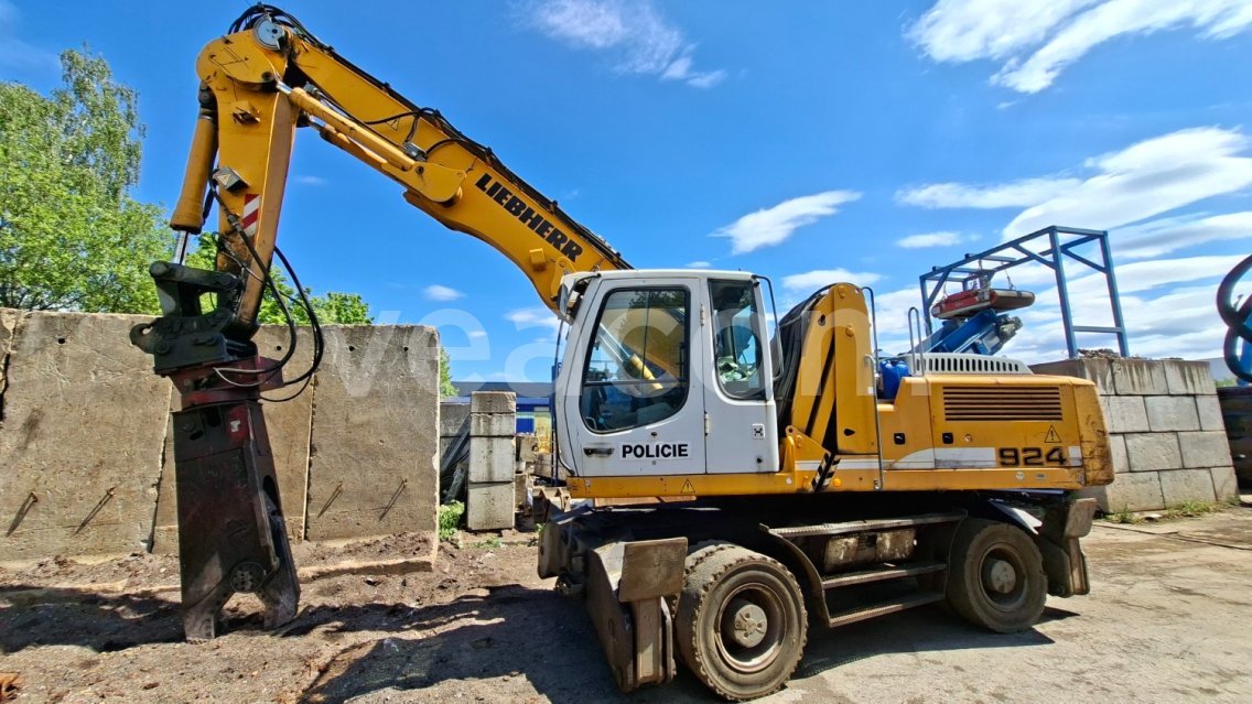 Online aukce: LIEBHERR  A924 C
