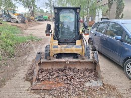 Online aukce: CATERPILLAR  226 B