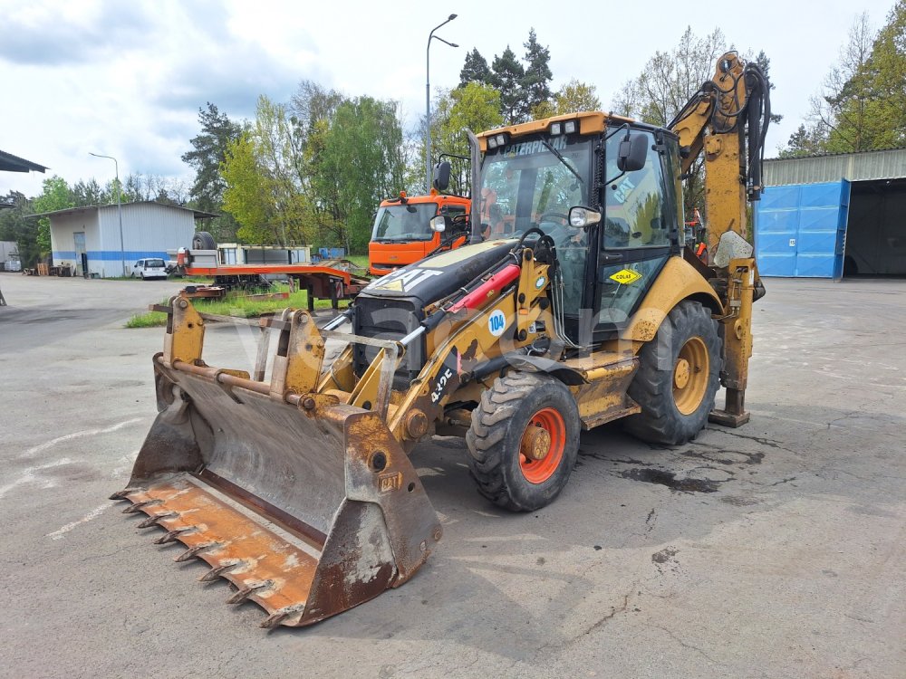 Online-Versteigerung: CATERPILLAR  432 E 4X4
