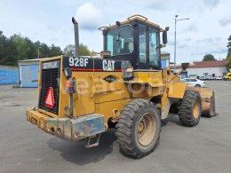 Online aukce: CAT  928 F 4X4