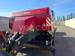 Online aukce: CASE  LBX 422 + AKUMULAČNÍ VOZÍK