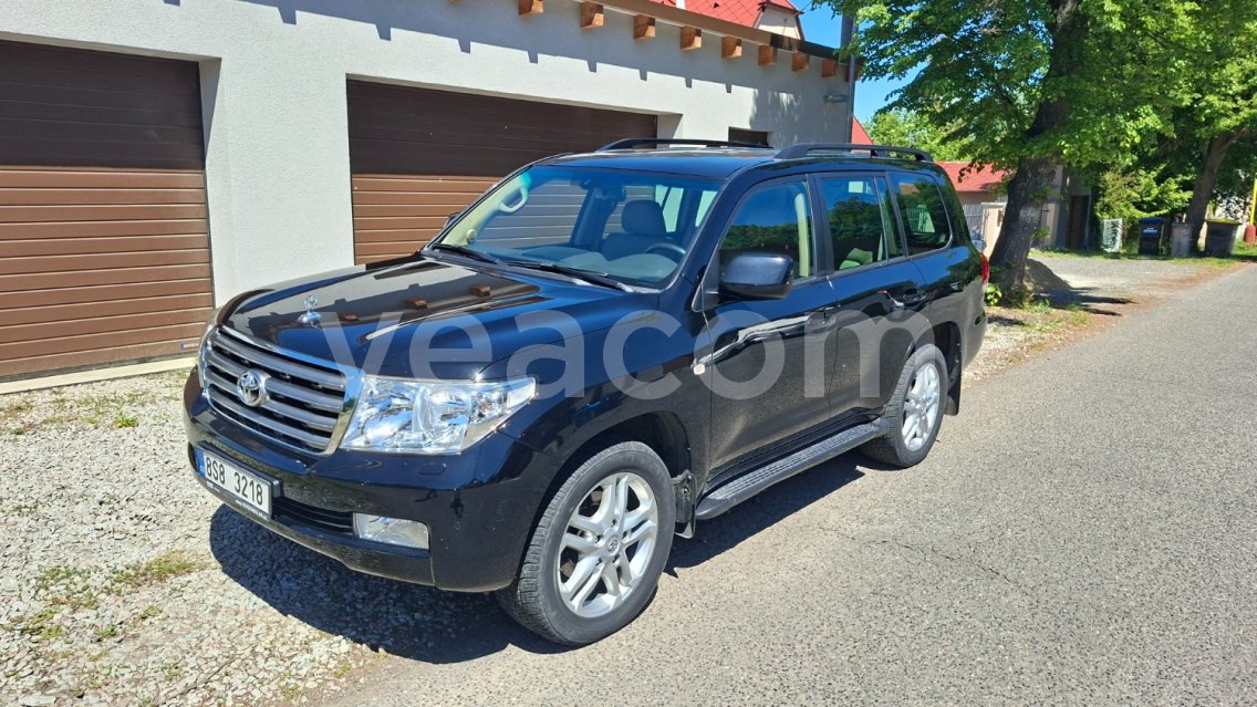 Online aukce: TOYOTA  LAND CRUISER 200 4X4