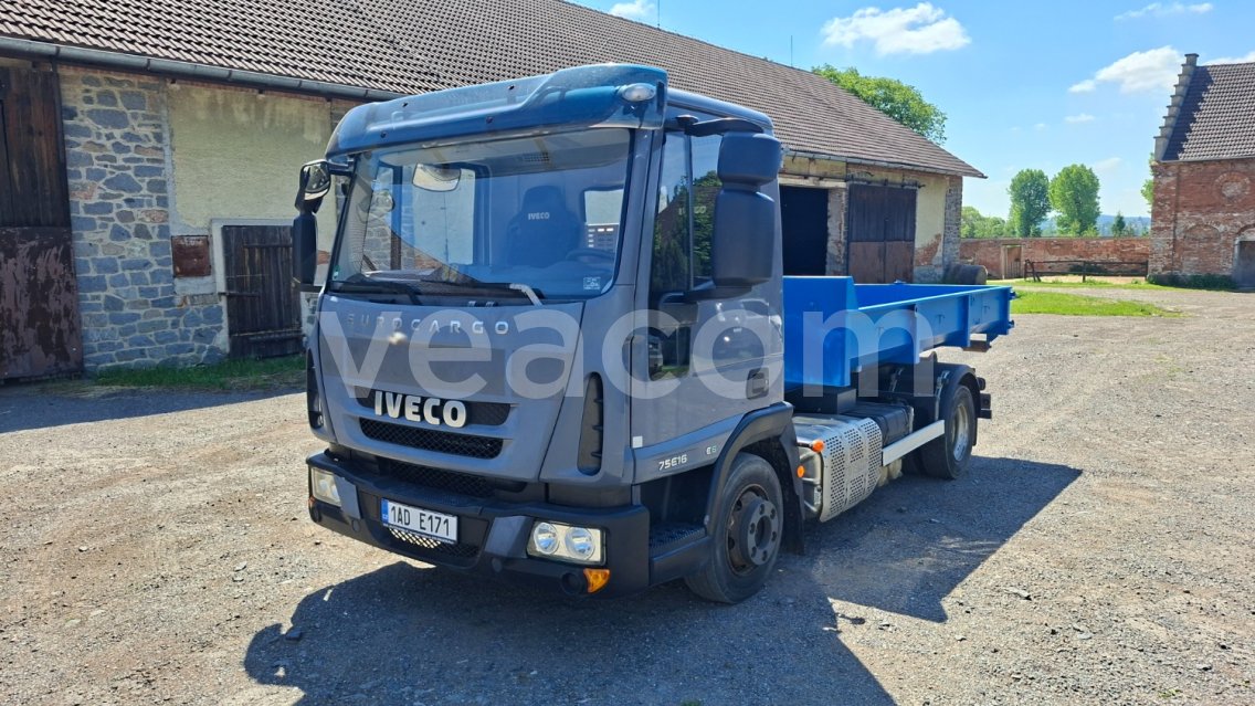 Online árverés: IVECO  75E16