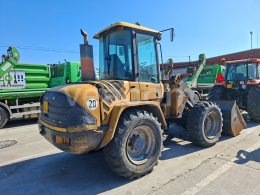 Online aukce: VOLVO  L 40B 4X4