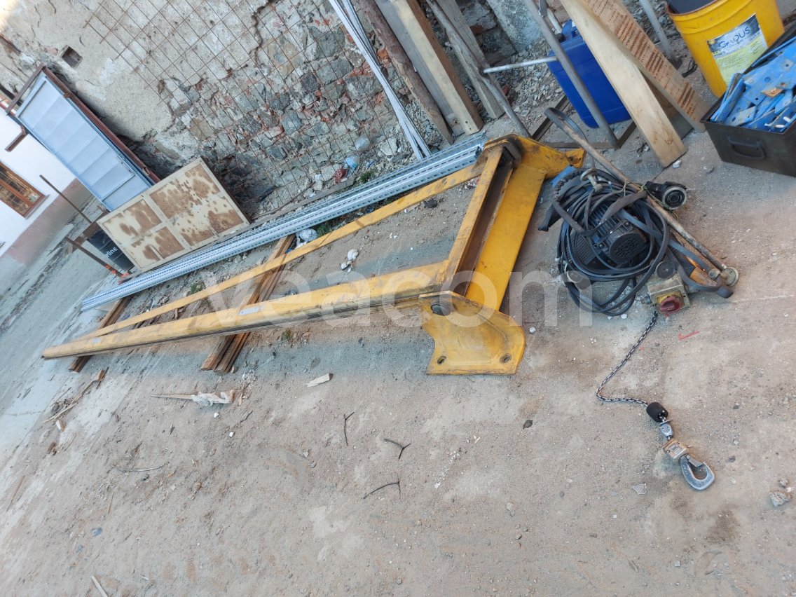 Online aukce: DEMAG  250 kladkostroj