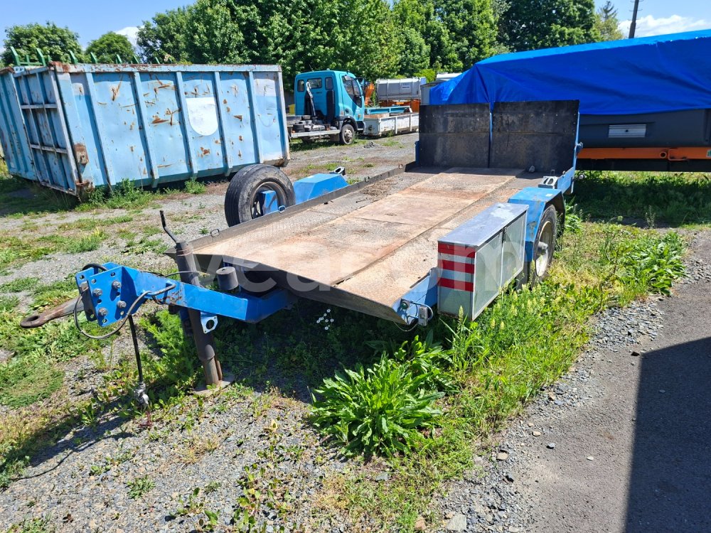 Online-Versteigerung: MOS 