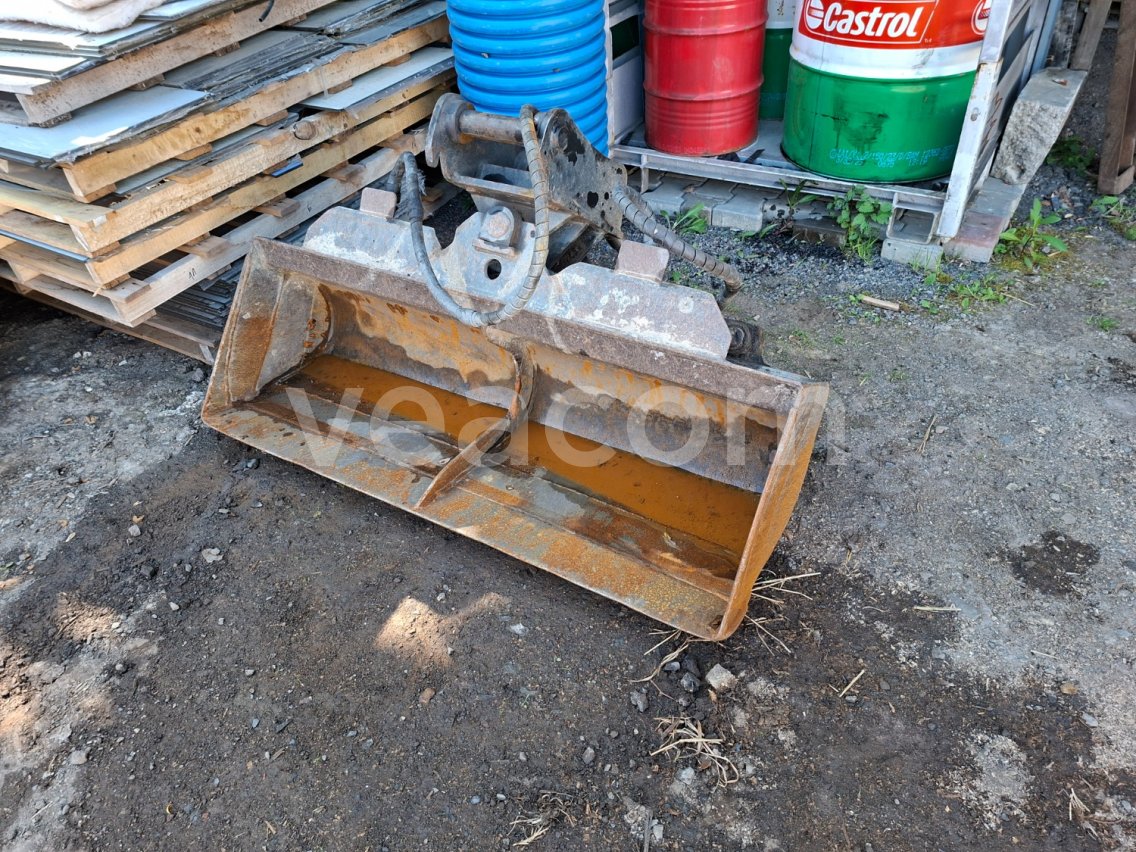 Online aukce:   HYDRAULICKÁ SVAHOVÁ LŽÍCE 140 CM