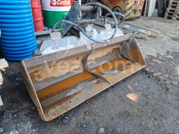 Online aukce:   HYDRAULICKÁ SVAHOVÁ LŽÍCE 140 CM