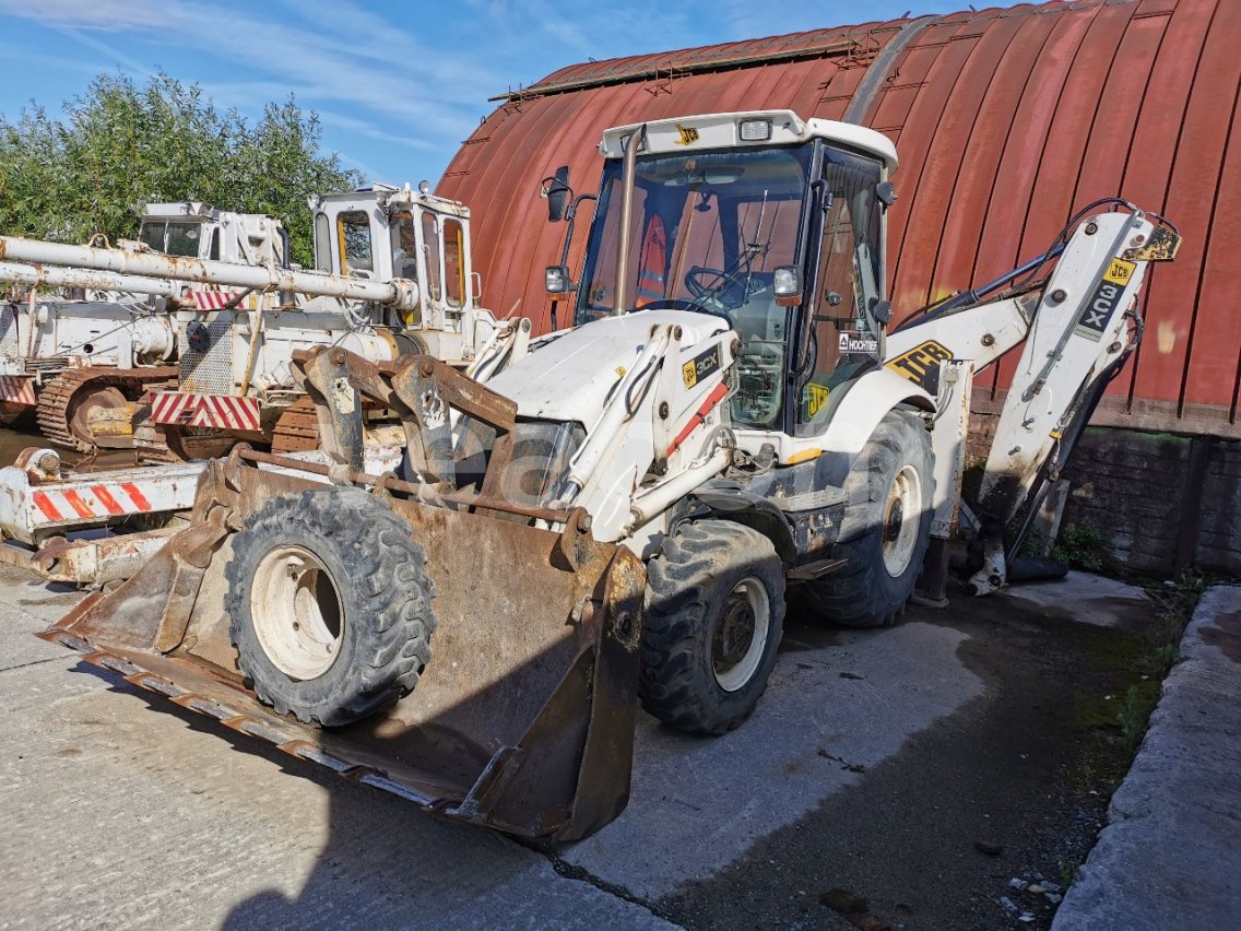 Online auction: JCB  3CX